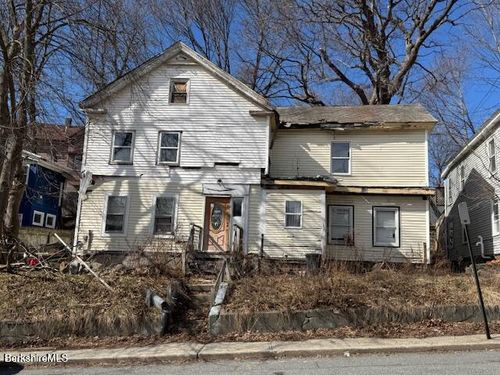 135 Quincy St, North Adams, MA, 01247 | Card Image