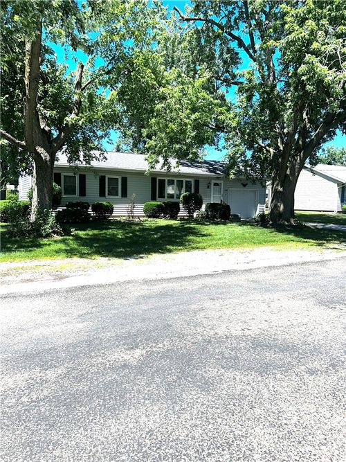 1509 W North 1st St, Shelbyville, IL, 62565-1201 | Card Image