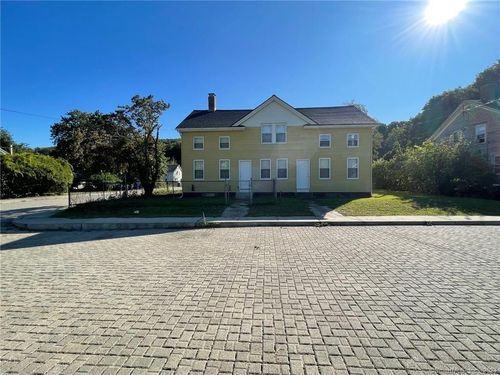 81-81 River St, Baltic, CT, 06330-1338 | Card Image