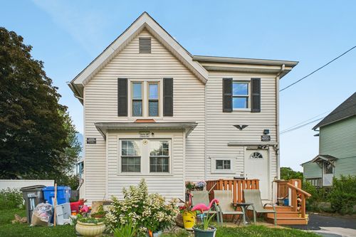 32 Williams St, Bristol, CT, 06010-4142 | Card Image