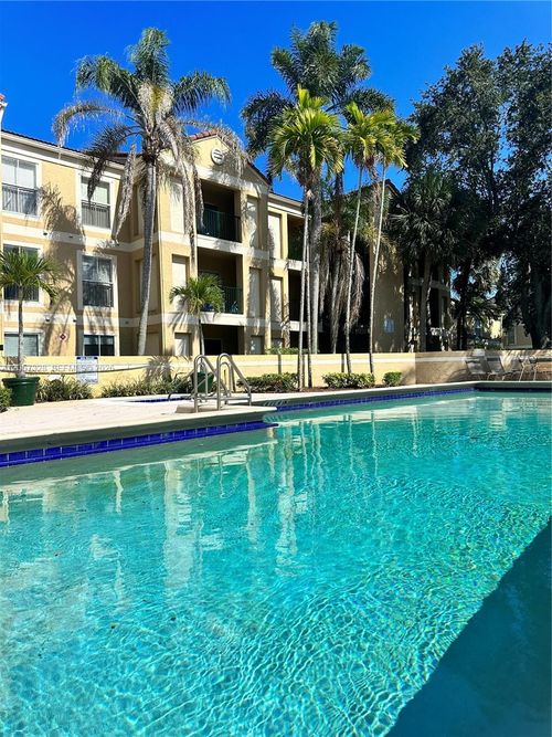 831-833 Riverside Dr, Coral Springs, FL, 33071-7056 | Card Image