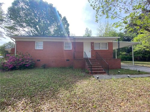 5319 Williamsburgh Dr, Fayetteville, NC, 28304-3077 | Card Image