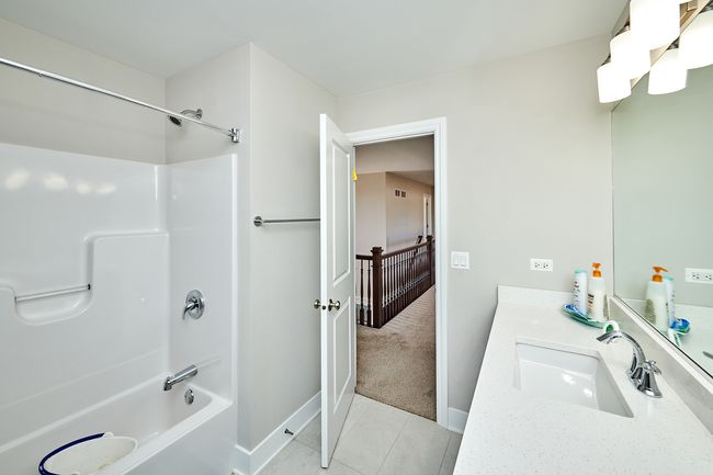 Hallway full bath 2nd level | Image 38