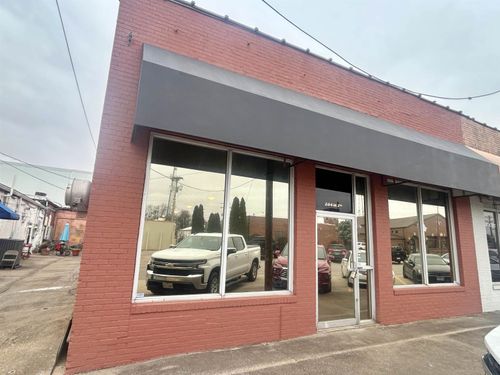 204 W 7th St, Metropolis, IL, 62960-1604 | Card Image