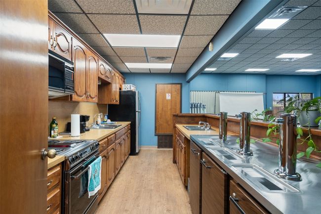 Full kitchen | Image 16