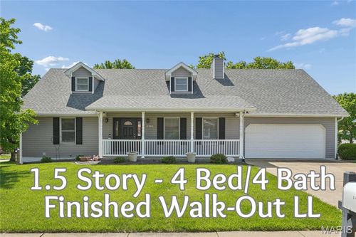 458 Fox Den Ln, Wentzville, MO, 63385-2742 | Card Image