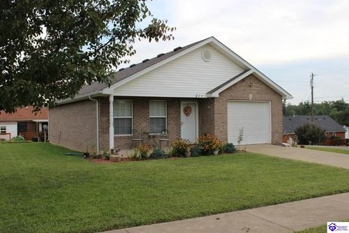 211 Cottrell Ln, Elizabethtown, KY, 42701-8477 | Card Image