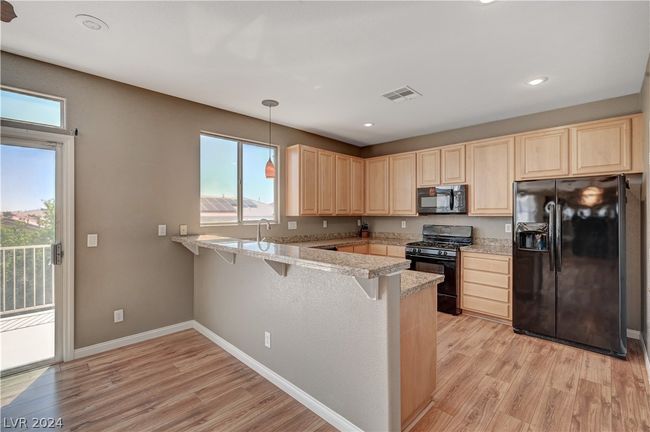 8112 Jasmine Hollow Ct, House other with 3 bedrooms, 3 bathrooms and null parking in Las Vegas NV | Image 13