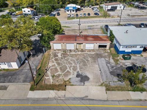 611 W Davis St, Mesquite, TX, 75149-4107 | Card Image