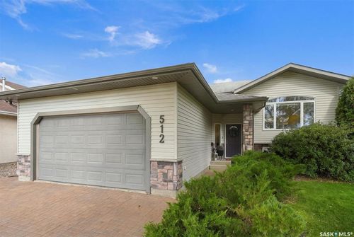 512 Ens Crescent, Warman, SK, S0K4S0 | Card Image