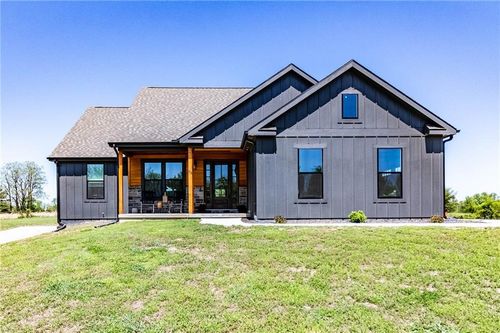 53 Sw 150th Rd, Warrensburg, MO, 64093-5100 | Card Image