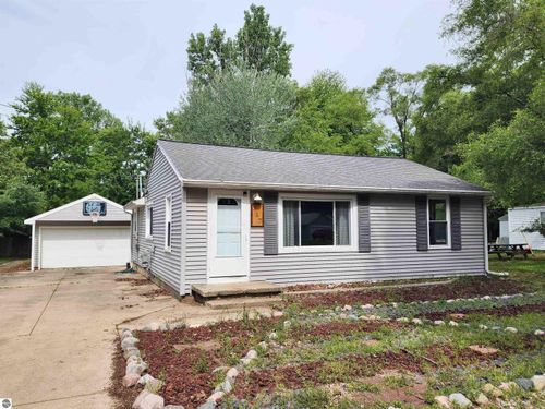 317 Longview St, Midland, MI, 48642-5928 | Card Image