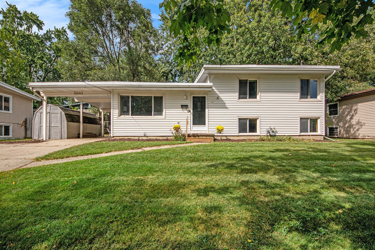 Cypress St, Wyoming, MI 49519