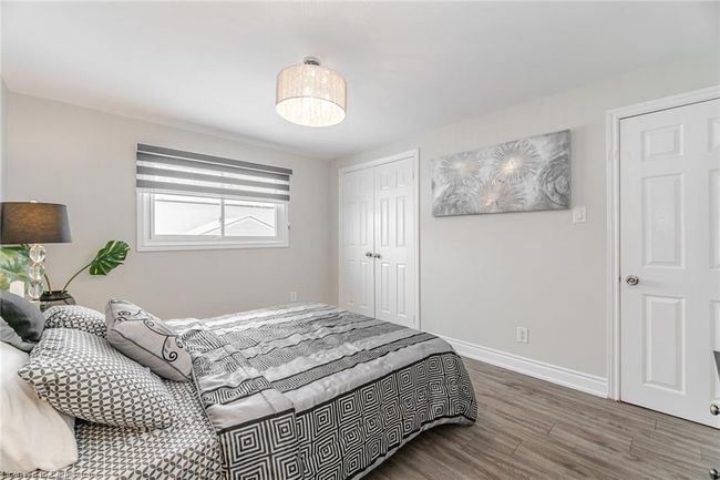 512 Pinetree Cres, House other with 3 bedrooms, 3 bathrooms and 4 parking in Cambridge ON | Image 30