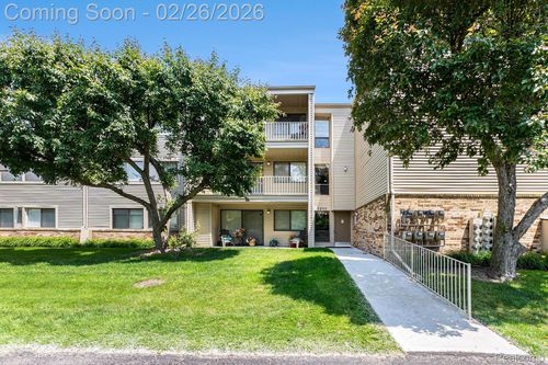 apt-300-3835 Lone Pine Rd, West Bloomfield, MI, 48323-2921 | Card Image