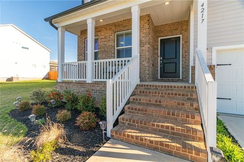 4217 Barrow Farm Rd, Kernersville, NC, 27284-0001 | Card Image