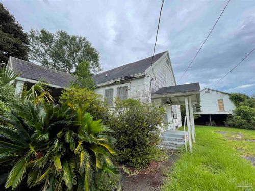 5190 Santa Rosa St, Milton, FL, 32570-5902 | Card Image
