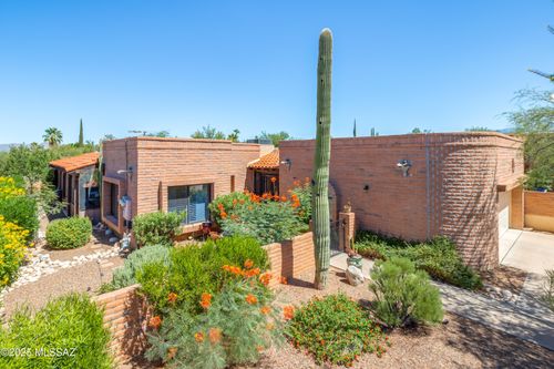 1875 W Hickory Hollow Ln, Tucson, AZ, 85704-0917 | Card Image