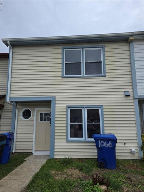1066 Commonwealth Pl, Virginia Beach, VA, 23464-4521 | Card Image