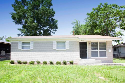 621 Dorothy Dr, North Little Rock, AR, 72117-3542 | Card Image