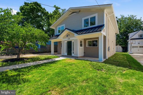 2709 12th St S, ARLINGTON, VA, 22204-4890 | Card Image