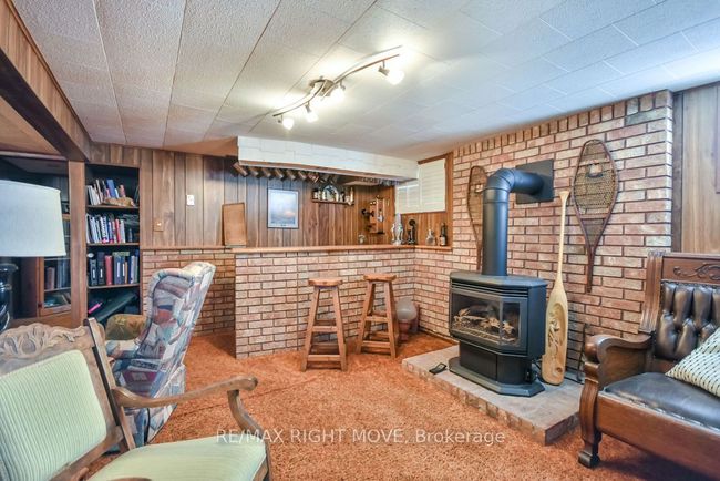 35 Fittons Rd E, House other with 3 bedrooms, 2 bathrooms and 4 parking in Orillia ON | Image 27