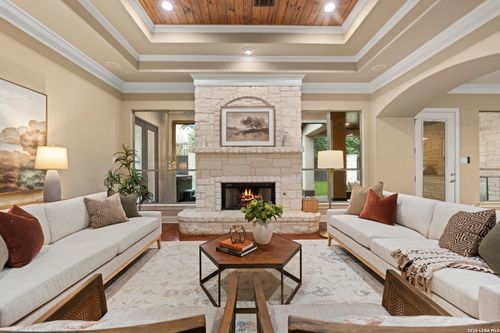 1911 Far Niente, San Antonio, TX, 78258-4516 | Card Image