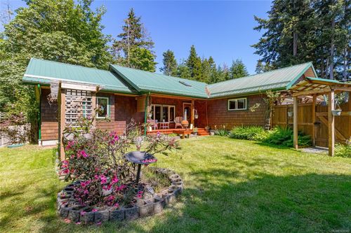 4611 Berbers Dr, Bowser, BC, V0R1G0 | Card Image