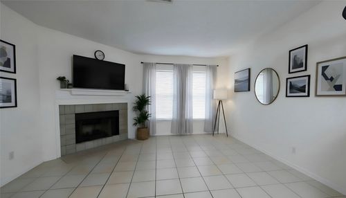 3g-625 Carriagehouse Ln, Garland, TX, 75040-9003 | Card Image