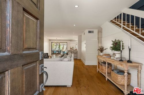 5-812 16th St, Santa Monica, CA, 90403-1838 | Card Image