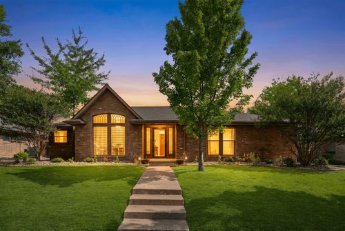 4609 Bayberry Ln, Garland, TX, 75043-2102 | Card Image
