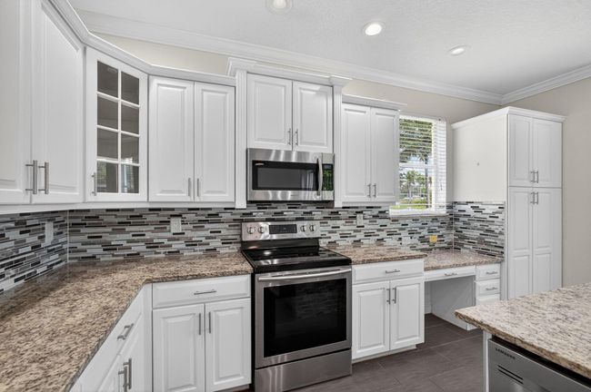 1196 Oakwater Dr, House other with 5 bedrooms, 3 bathrooms and null parking in Royal Palm Beach FL | Image 14