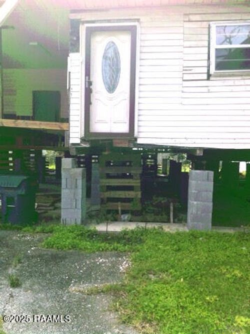 511 Robert Street, Franklin, LA, 70538 | Card Image