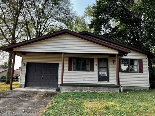 206 Watson Cir Ne, New Philadelphia, OH, 44663-2792 | Card Image