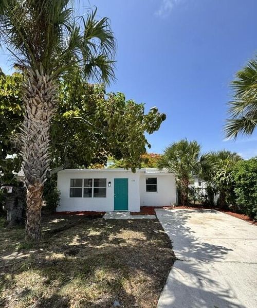 554 W 1st Street, Riviera Beach, FL, 33404 | Card Image