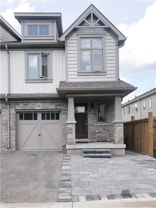 36-124 Parkinson Cres, Orangeville, ON, L9W6X3 | Card Image