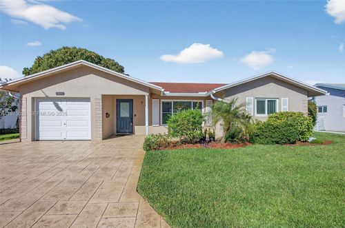 7613 Nw 67th Ave, Tamarac, FL, 33321-5274 | Card Image