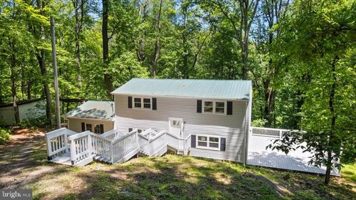 3932 Hidden Valley Ln, Linden, VA, 22642-1849 | Card Image