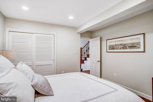 6737 Baron Rd, Townhouse with 4 bedrooms, 4 bathrooms and null parking in MCLEAN VA | Image 25