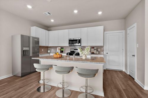 224 Magnolia Laurel Dr, Alvin, TX, 77511-0104 | Card Image