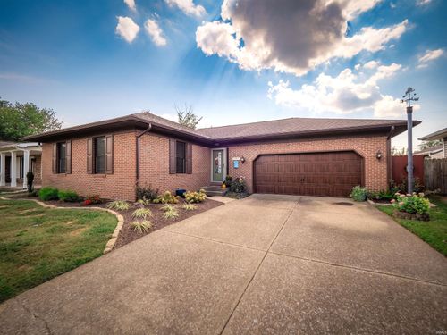 3707 Ridgeway Ave, Evansville, IN, 47714-5497 | Card Image