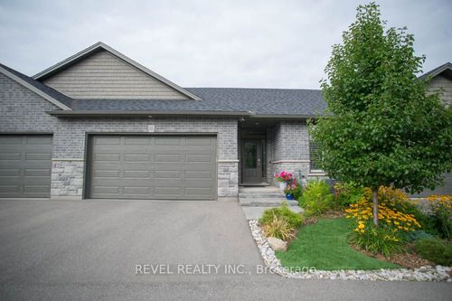 10-23 Cedar St, Paris, ON, N3L0H6 | Card Image