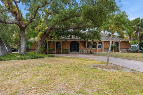 1860 Marina Cir, NORTH FORT MYERS, FL, 33903-5032 | Card Image