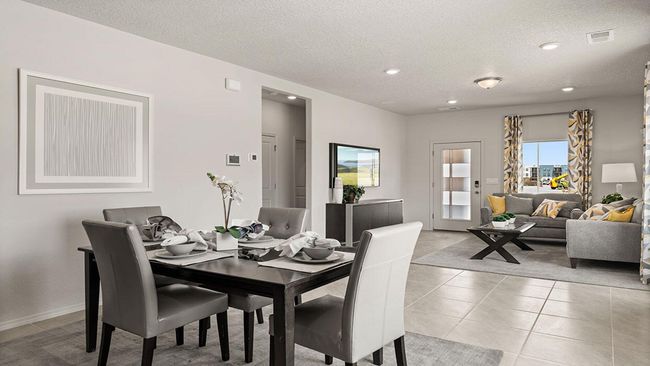 5611 Sagan Loop Se, House other with 3 bedrooms, 2 bathrooms and null parking in Albuquerque NM | Image 6