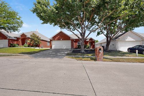 9012 Boone Dr, Mckinney, TX, 75071-7412 | Card Image