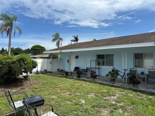 1020 70th St N, ST PETERSBURG, FL, 33710-6165 | Card Image