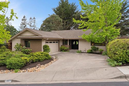 15 Christopher Ct, El Sobrante, CA, 94803-3422 | Card Image