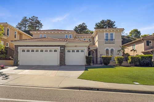 2146 Coast Ave, San Marcos, CA, 92078-8401 | Card Image