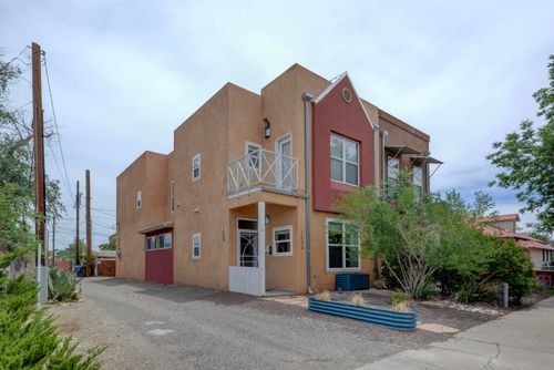 1020 6th St, Albuquerque, NM, 87102-2045 | Card Image