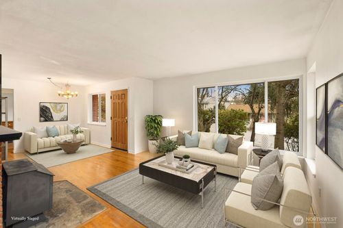 2108 E 24th St, Bremerton, WA, 98310-4561 | Card Image